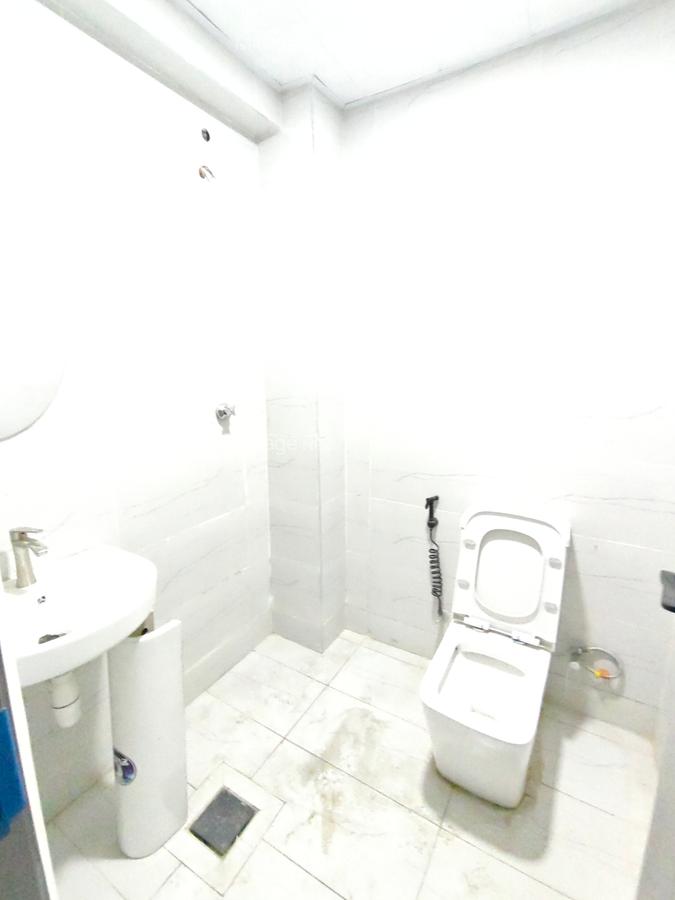 3 Bed Apartment with Staff Quarters in Parklands - 8