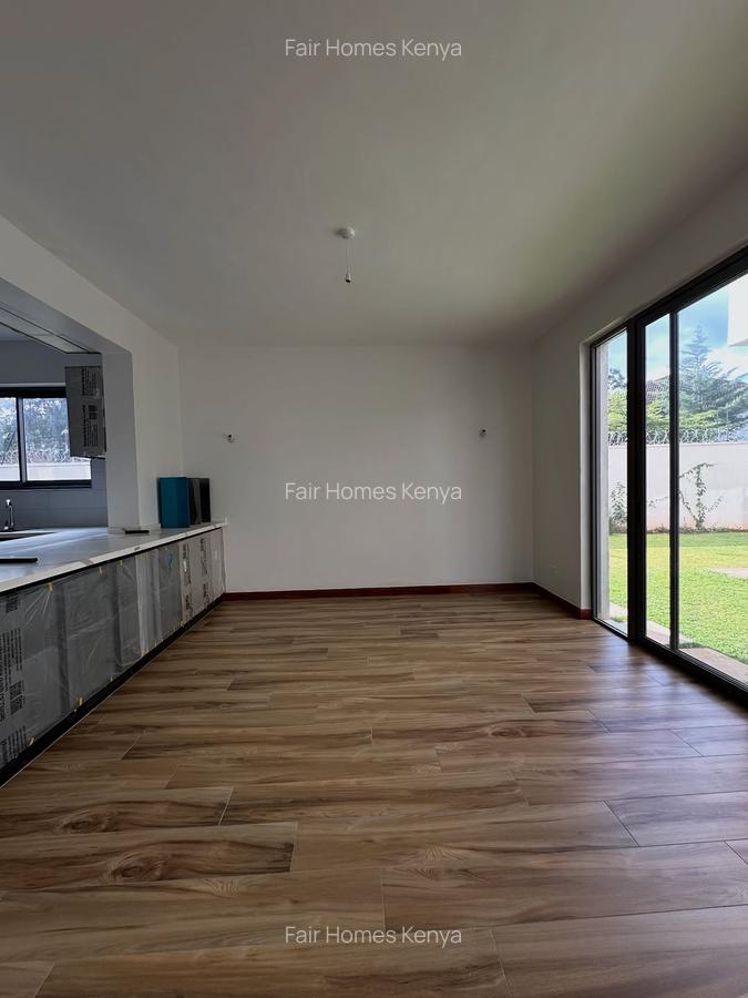 6 Bed Townhouse with En Suite at Lavington Green - 5