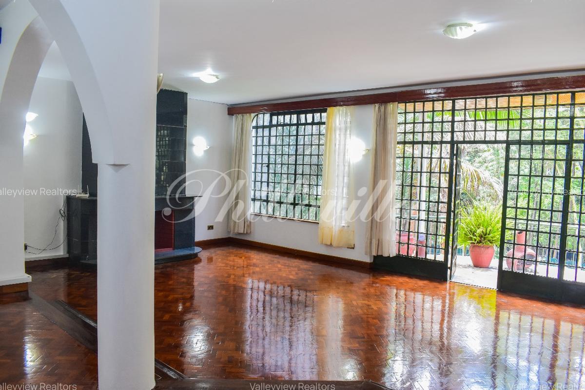 5 Bed Townhouse with En Suite at Kileleshwa - 18