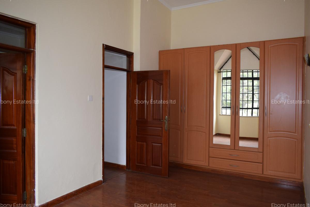 5 Bed Townhouse with En Suite in Lavington - 5