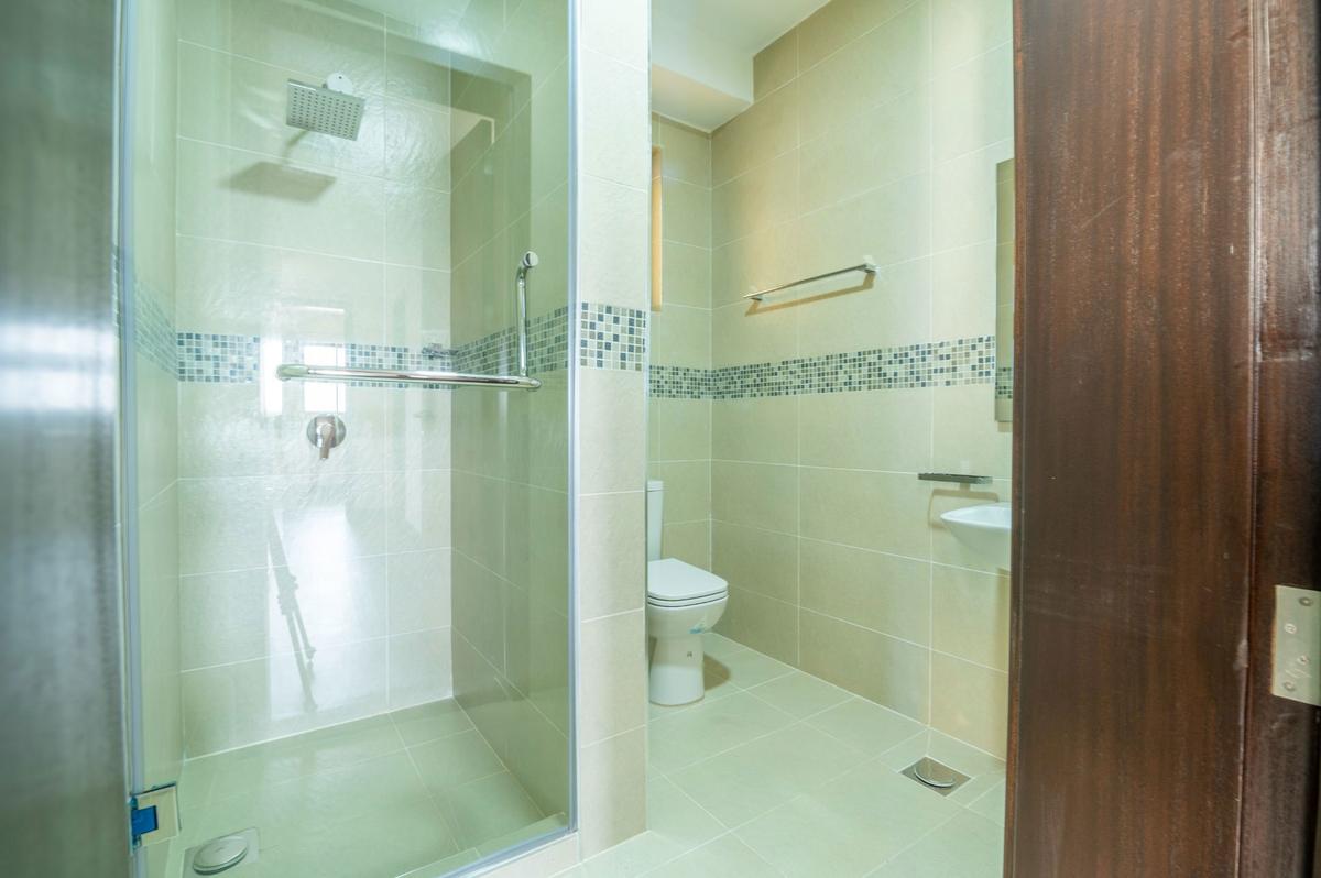 4 Bed Apartment with En Suite in Lavington - 11