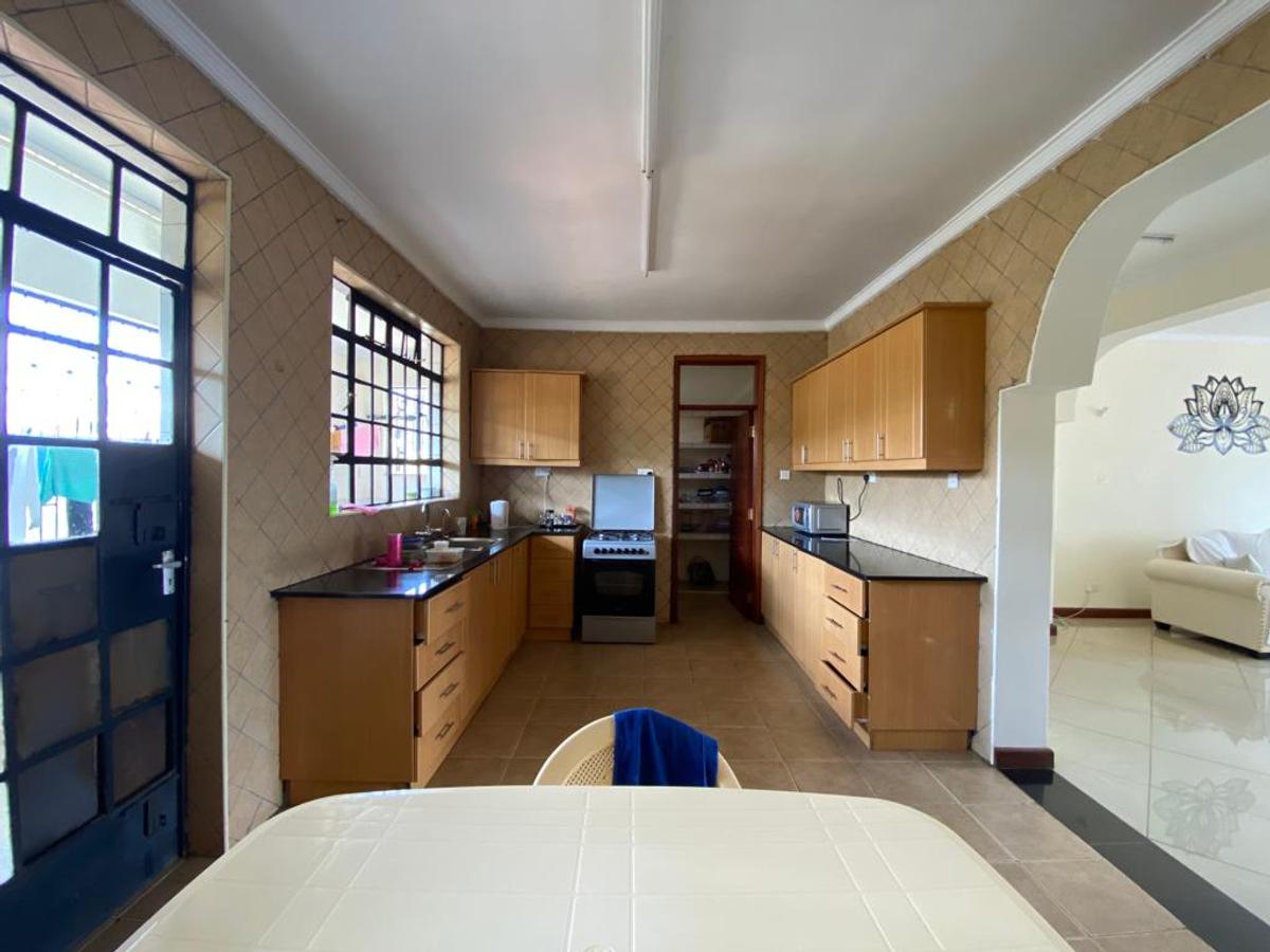 3 Bed Apartment with En Suite at Mpaka Road - 2