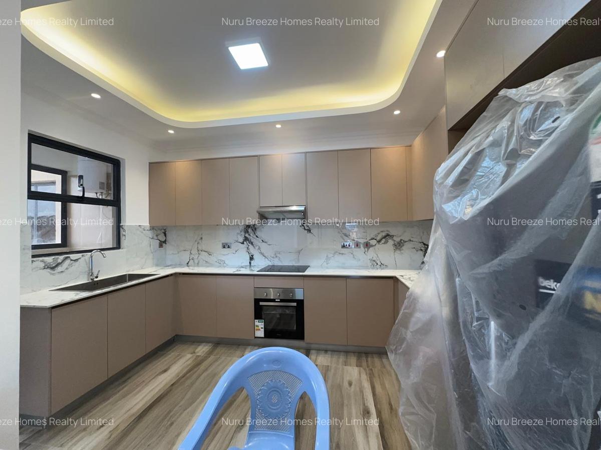 2 Bed Apartment with En Suite in Brookside - 12