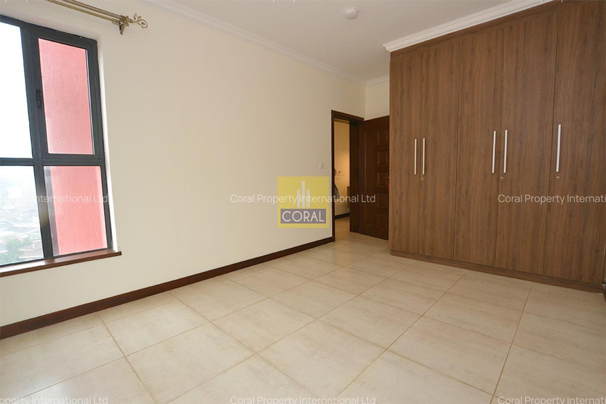 3 Bed Apartment in Parklands - 13