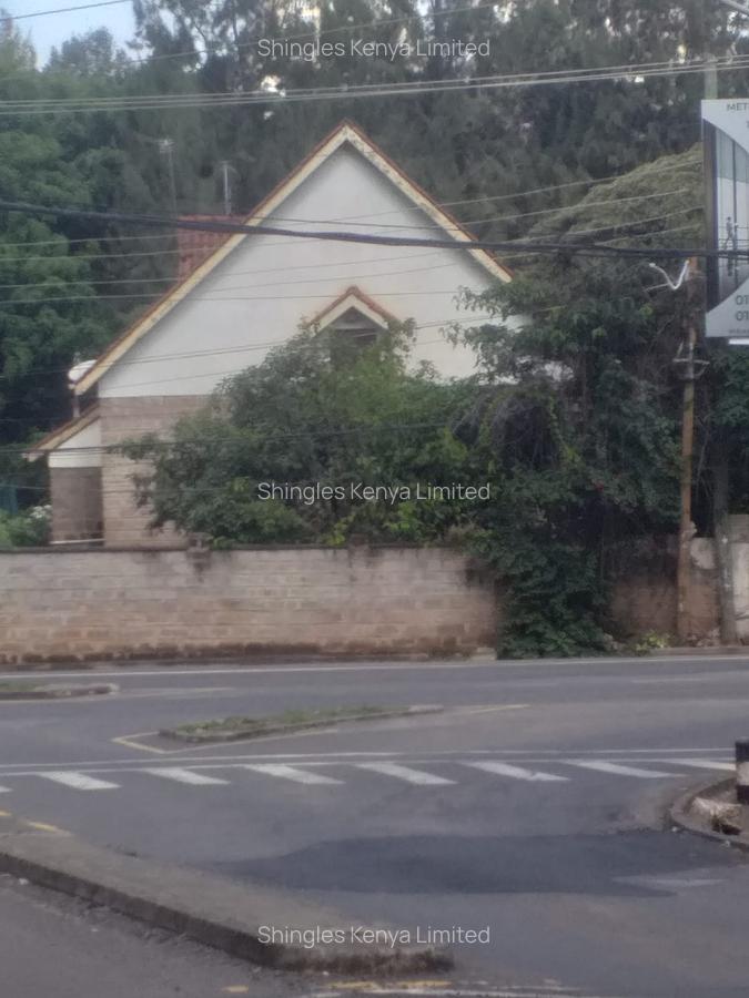 5 Bed Townhouse with En Suite at Oloitoktok Road - 1