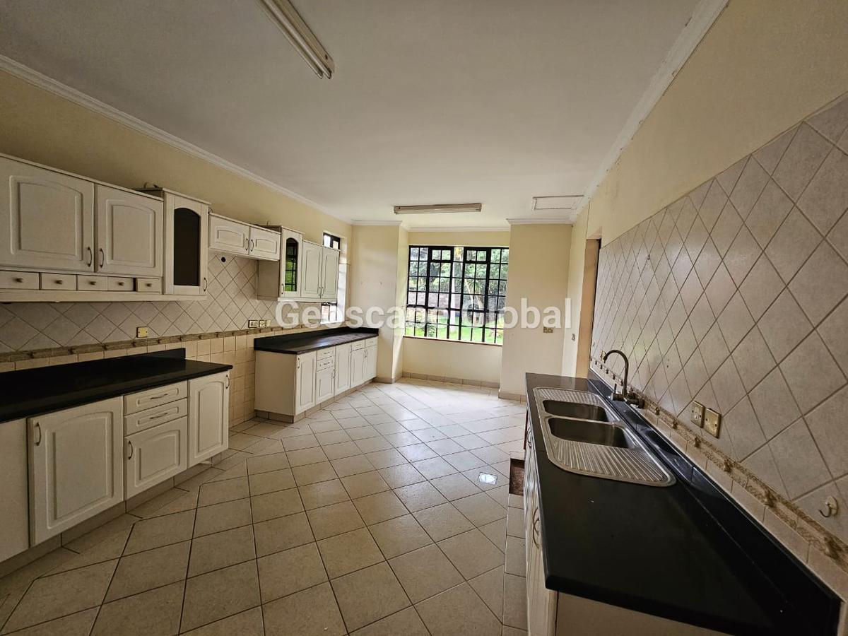 4 Bed House with En Suite in Kitisuru - 4