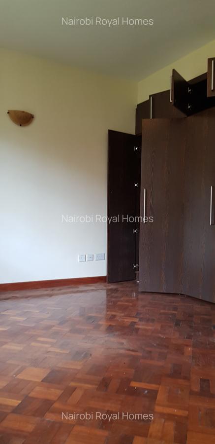 4 Bed Townhouse with En Suite at Chalbi Drive - 10