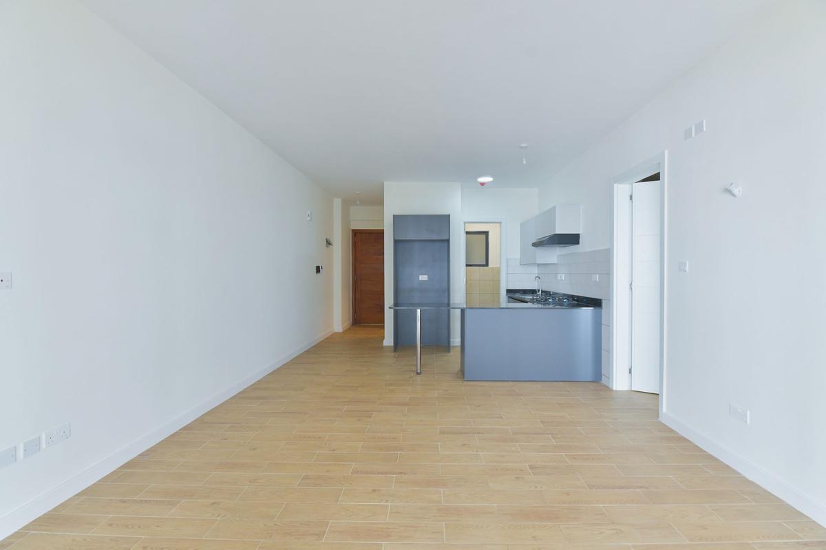 1 bed apartment with en suite at muthangari road