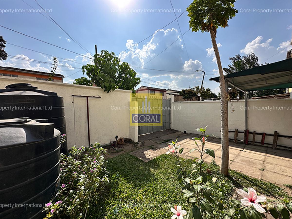 4 Bed House in Langata - 17