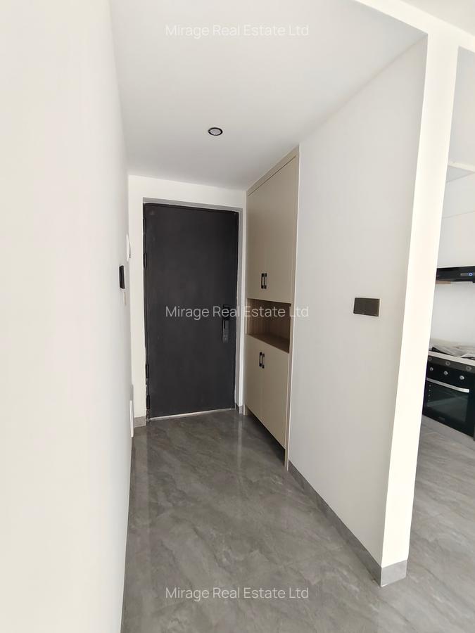 2 Bed Apartment with Swimming Pool in Kilimani - 6