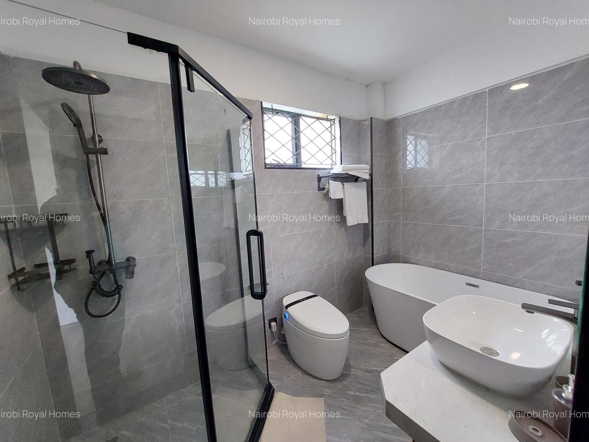 3 Bed Apartment with En Suite at Lavington Road - 9