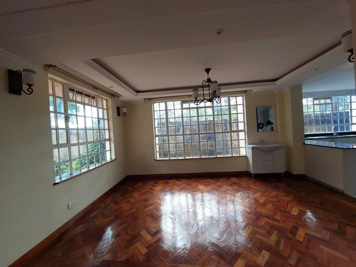 6 Bed Townhouse with En Suite at Lavington Road - 5