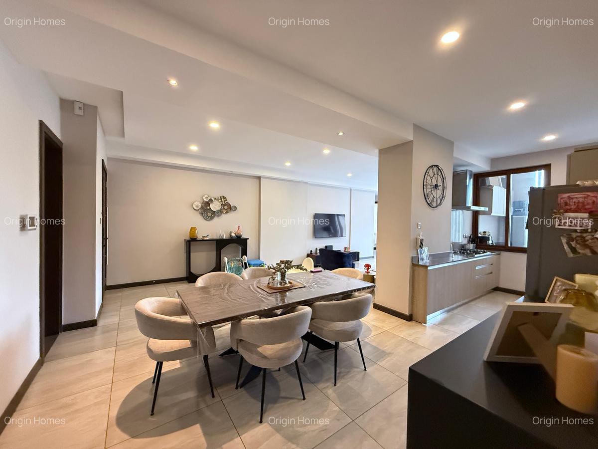 2 Bed Apartment with En Suite in General Mathenge - 4