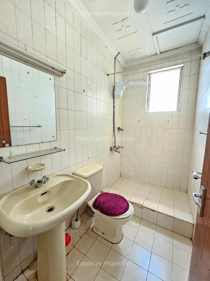 4 Bed Townhouse with En Suite in Westlands Area - 13