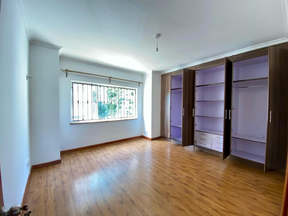 2 Bed Apartment with En Suite in Kilimani - 11