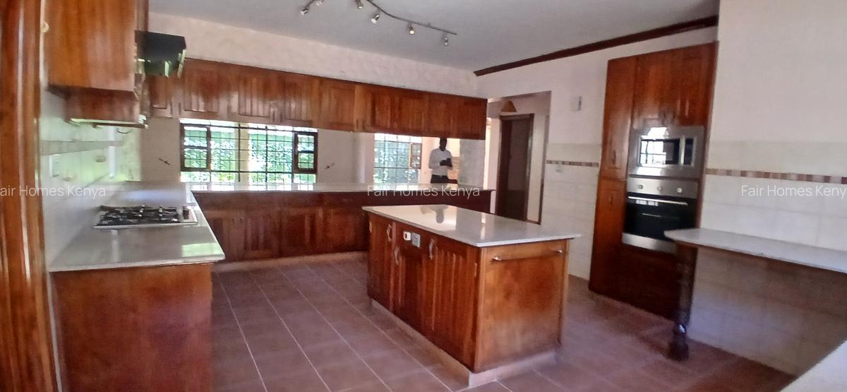 4 Bed Townhouse with En Suite at Peponi Road - 20
