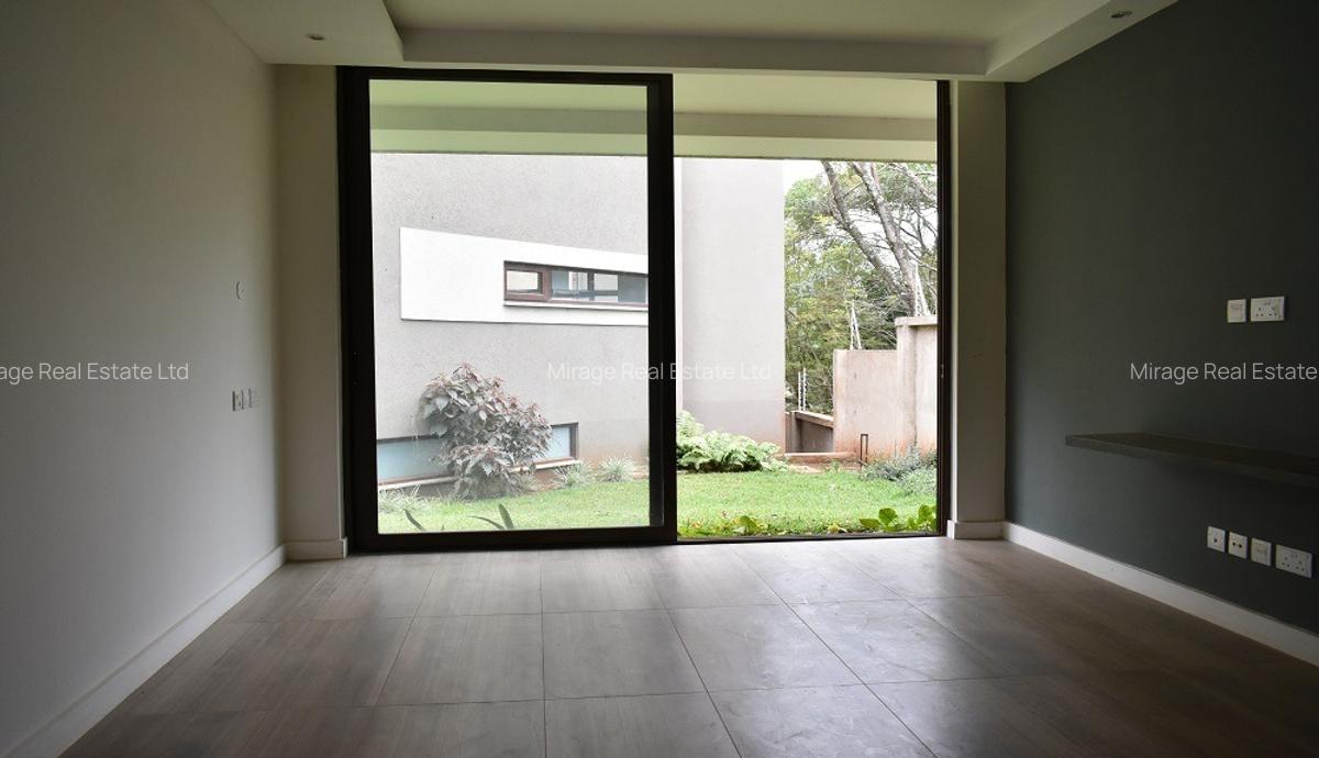 4 Bed Villa with En Suite in Lavington - 15