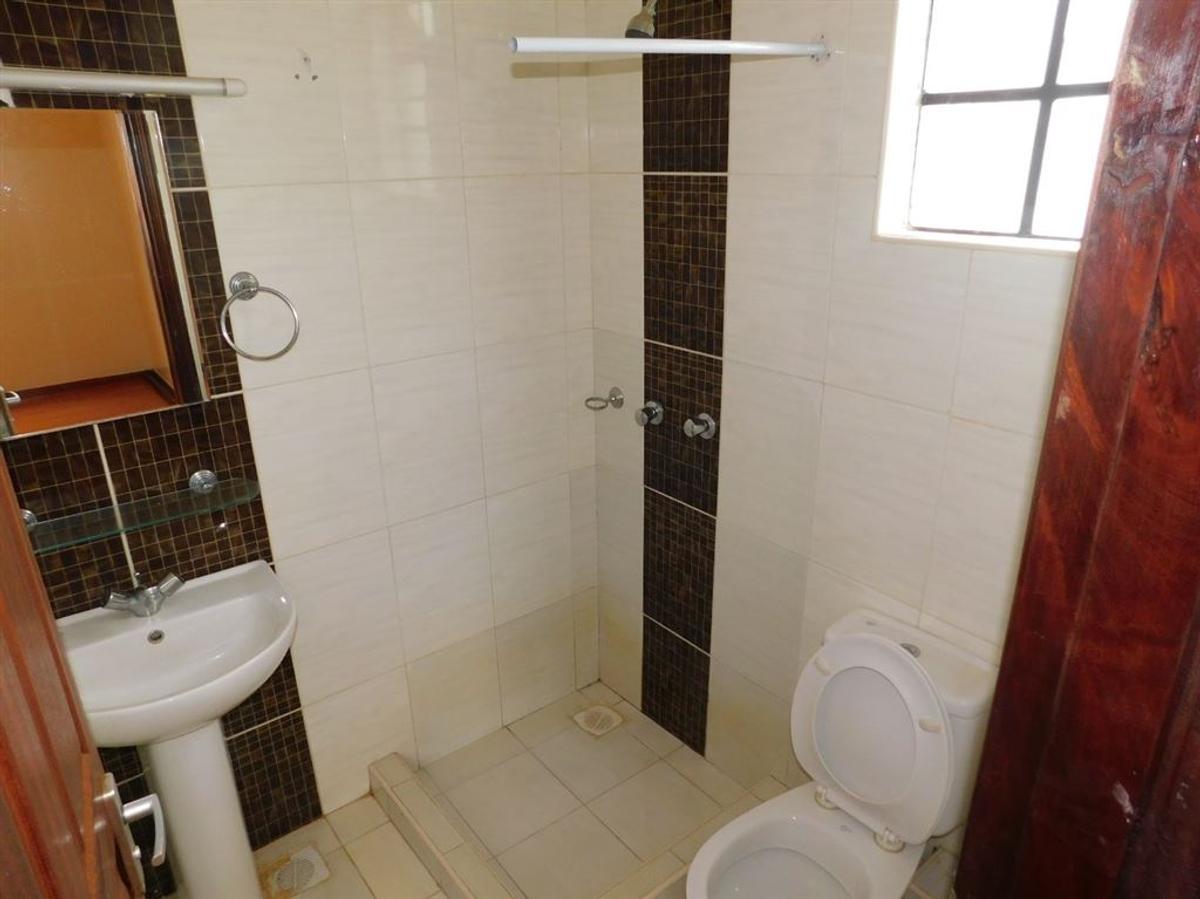 2 Bed Apartment with En Suite at Fourways Junction Estate - 15