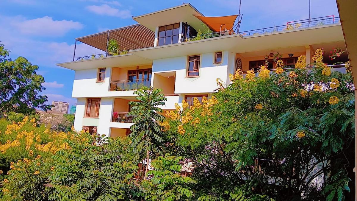 3 Bed Apartment with En Suite in Riverside - 20