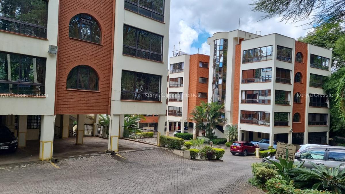 Furnished 2 Bed Apartment with En Suite in State House - 2