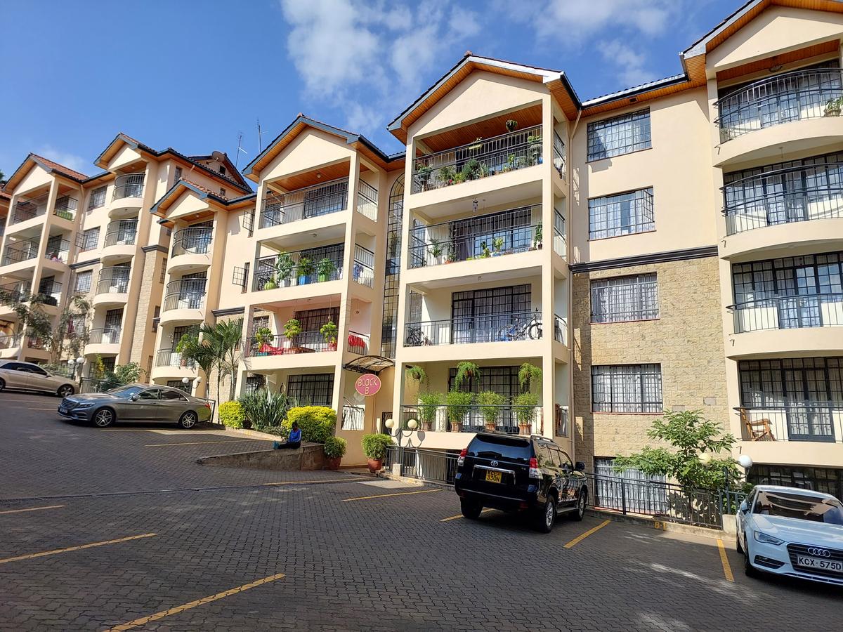 3 Bed Apartment with En Suite at Hundreds Streets - 2