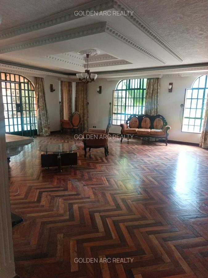 5 Bed Townhouse with En Suite in Karen - 4