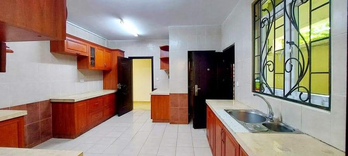 5 Bed Townhouse with Staff Quarters in Lavington - 6