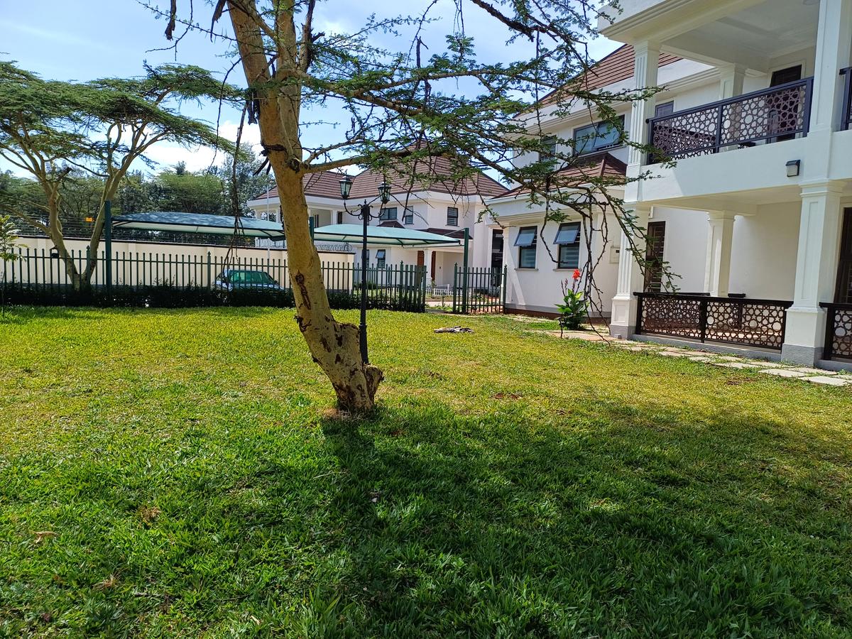 4 Bed Townhouse with En Suite in Karen Hardy - 16