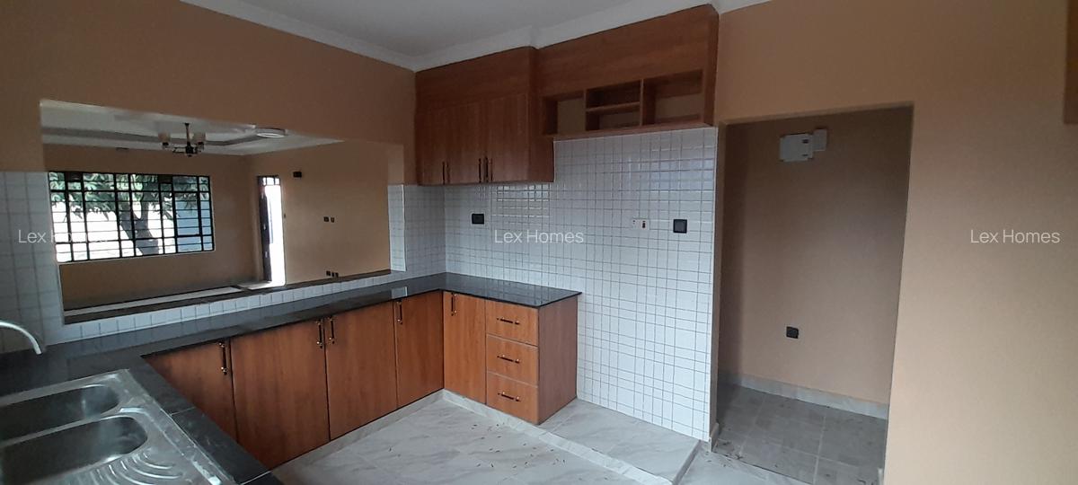 4 Bed House with En Suite at Magadi Road - 7
