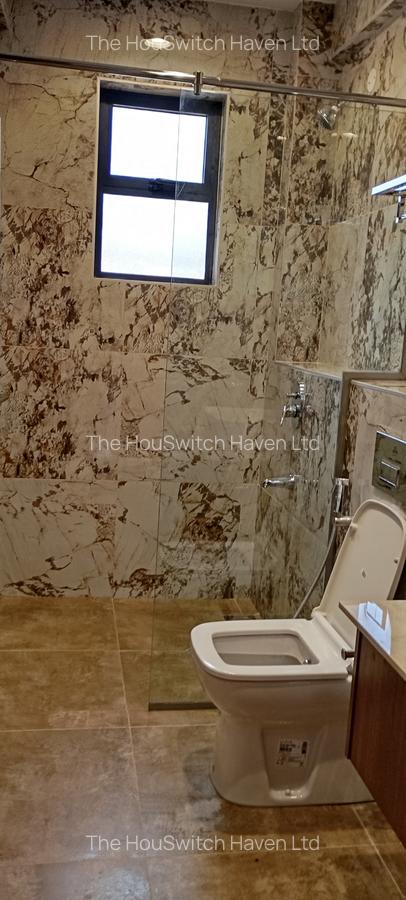 2 Bed Apartment with En Suite at Off Brookside Drive - 12