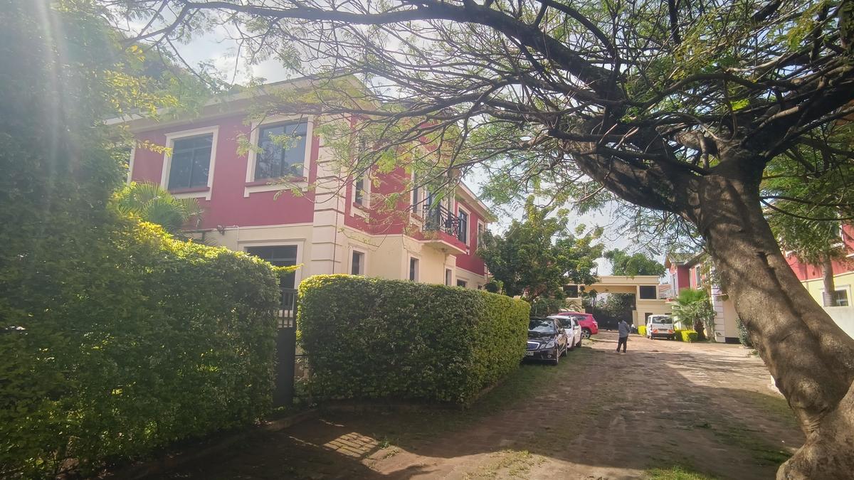 4 Bed House with En Suite at Lavington Estate Nairobi - 6