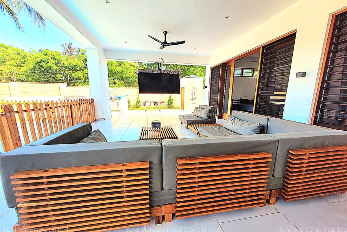 4 Bed Villa with En Suite in Diani - 15