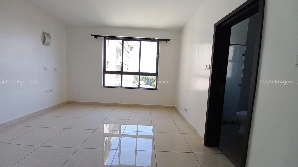 4 Bed Apartment with En Suite in General Mathenge - 8