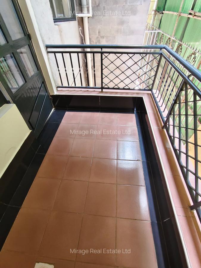 2 Bed Apartment with En Suite in Westlands Area - 8