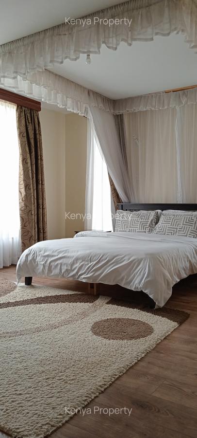 Serviced 2 Bed Apartment with En Suite at Woodavenue - 11