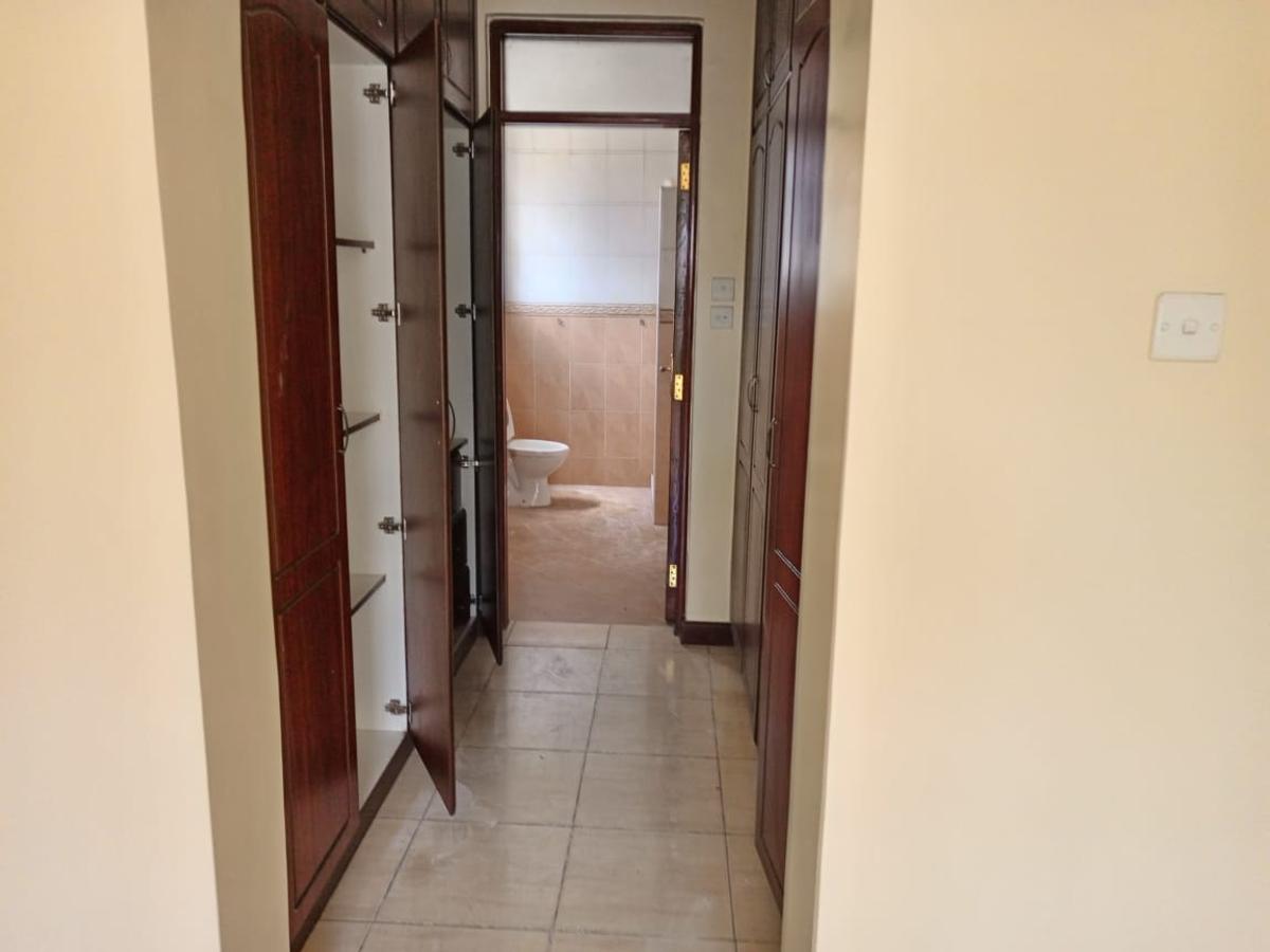 3 Bed Apartment with En Suite at Rhapta Road - 6