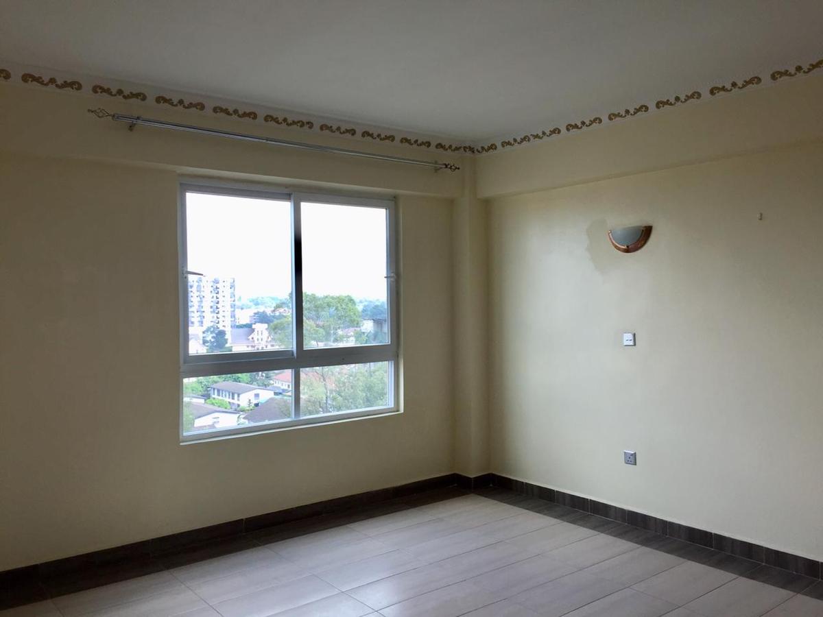 3 Bed Apartment with En Suite in Kilimani - 12