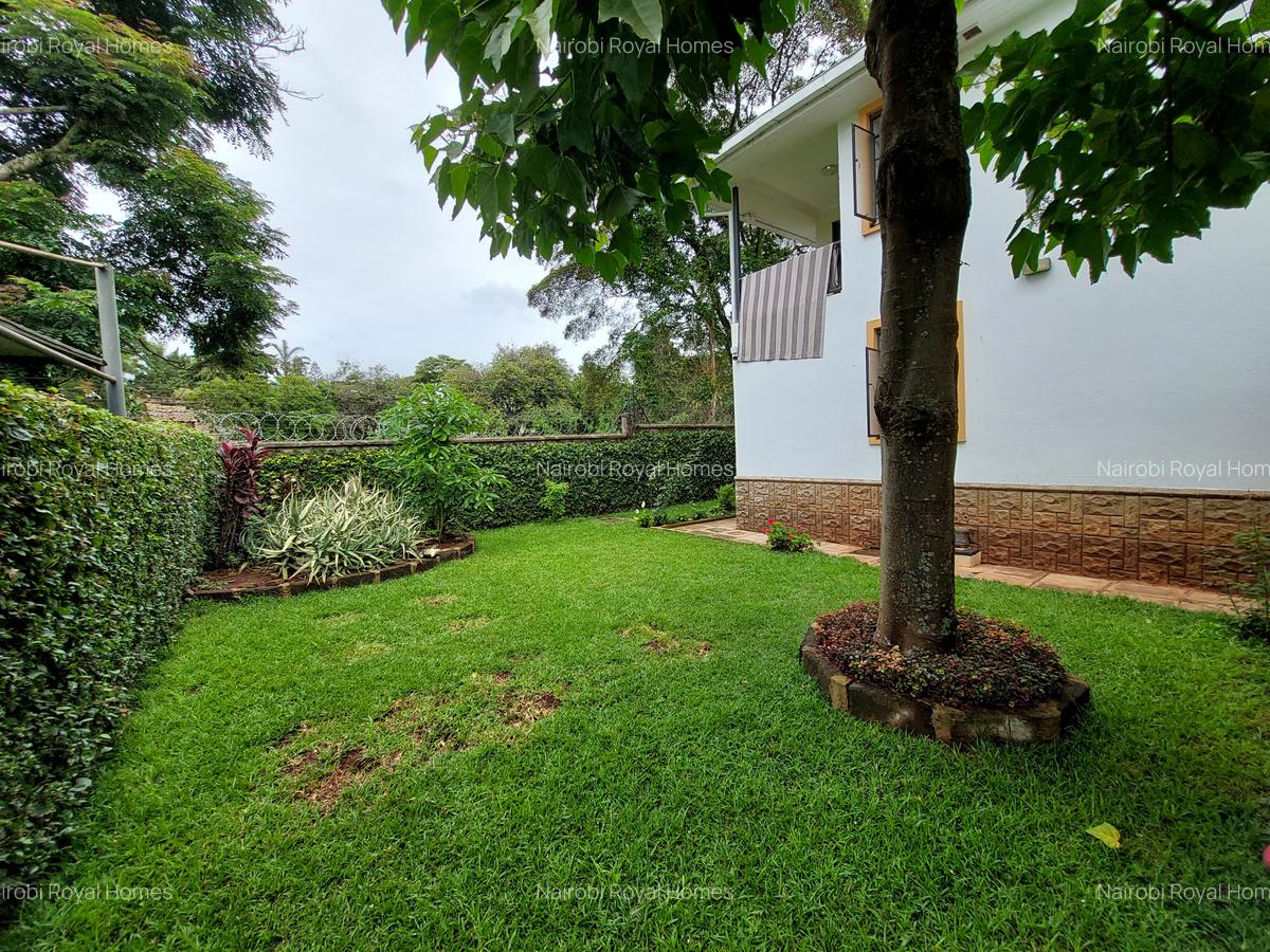 4 Bed Townhouse with En Suite at Lavington Ndoto Road - 5