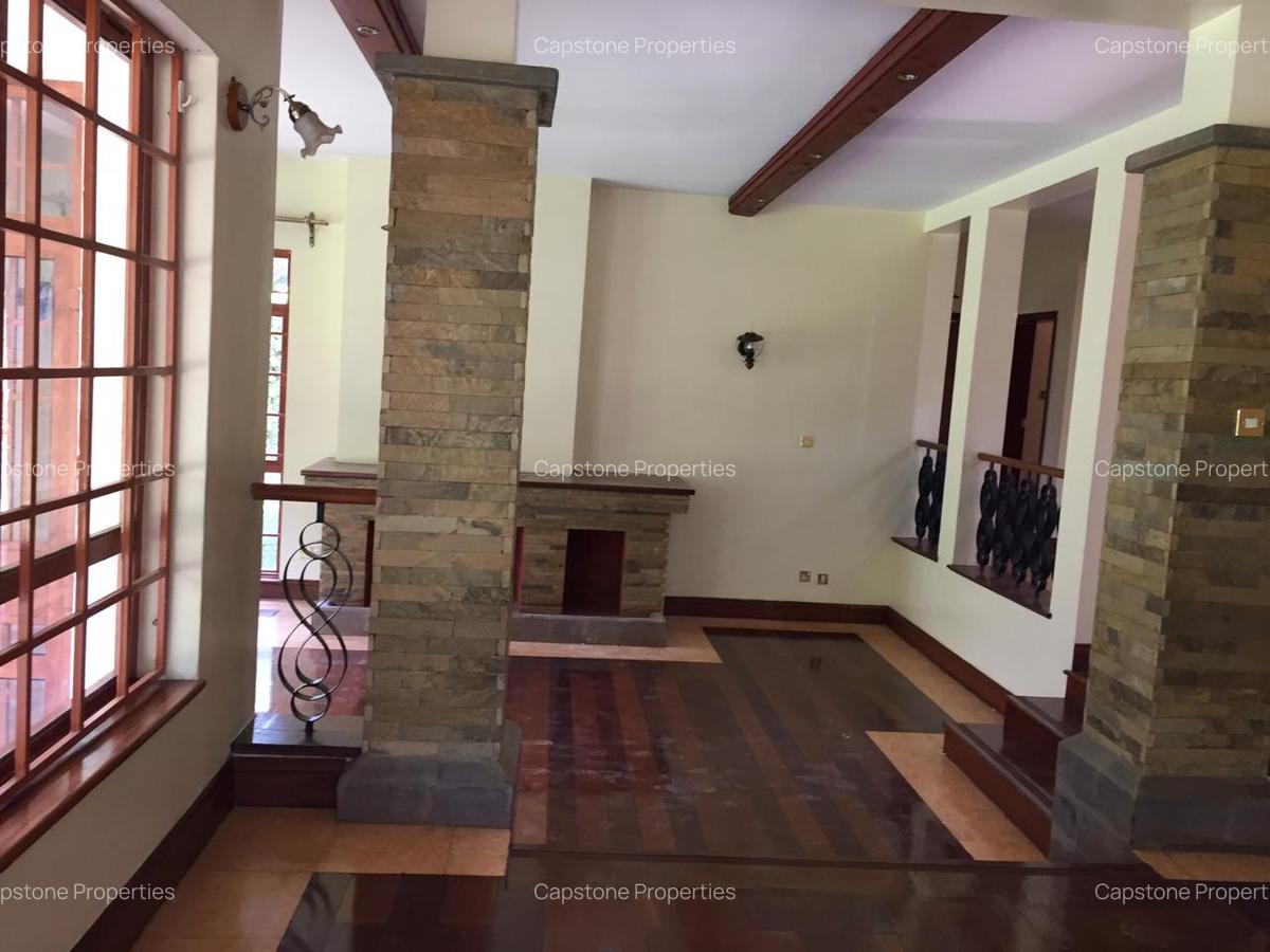 5 Bed Townhouse with En Suite in Runda - 9