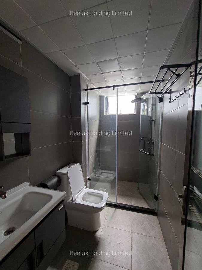 2 Bed Apartment with En Suite in Riverside - 12