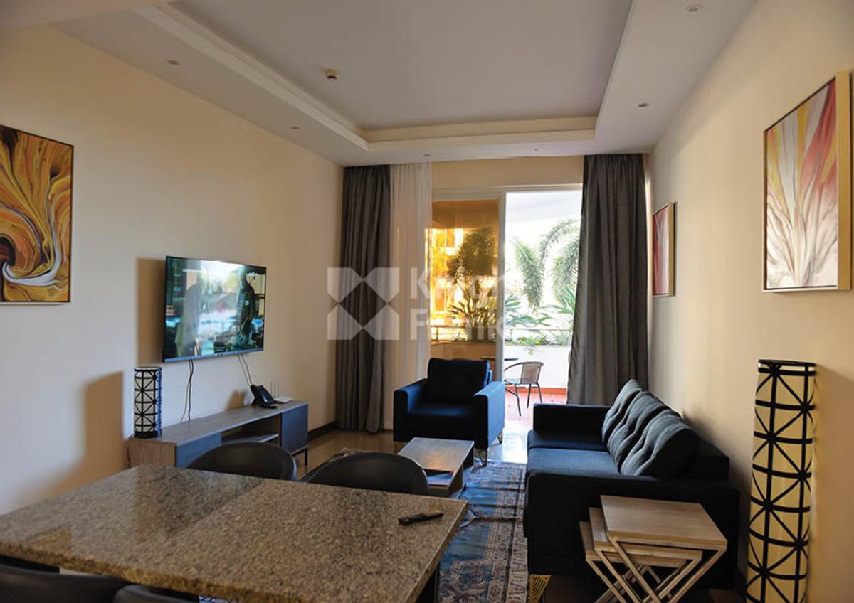 3 Bed Apartment with En Suite at Kilua Beach - 2