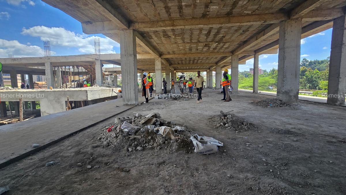 Commercial Property with Backup Generator in Ruaka - 6