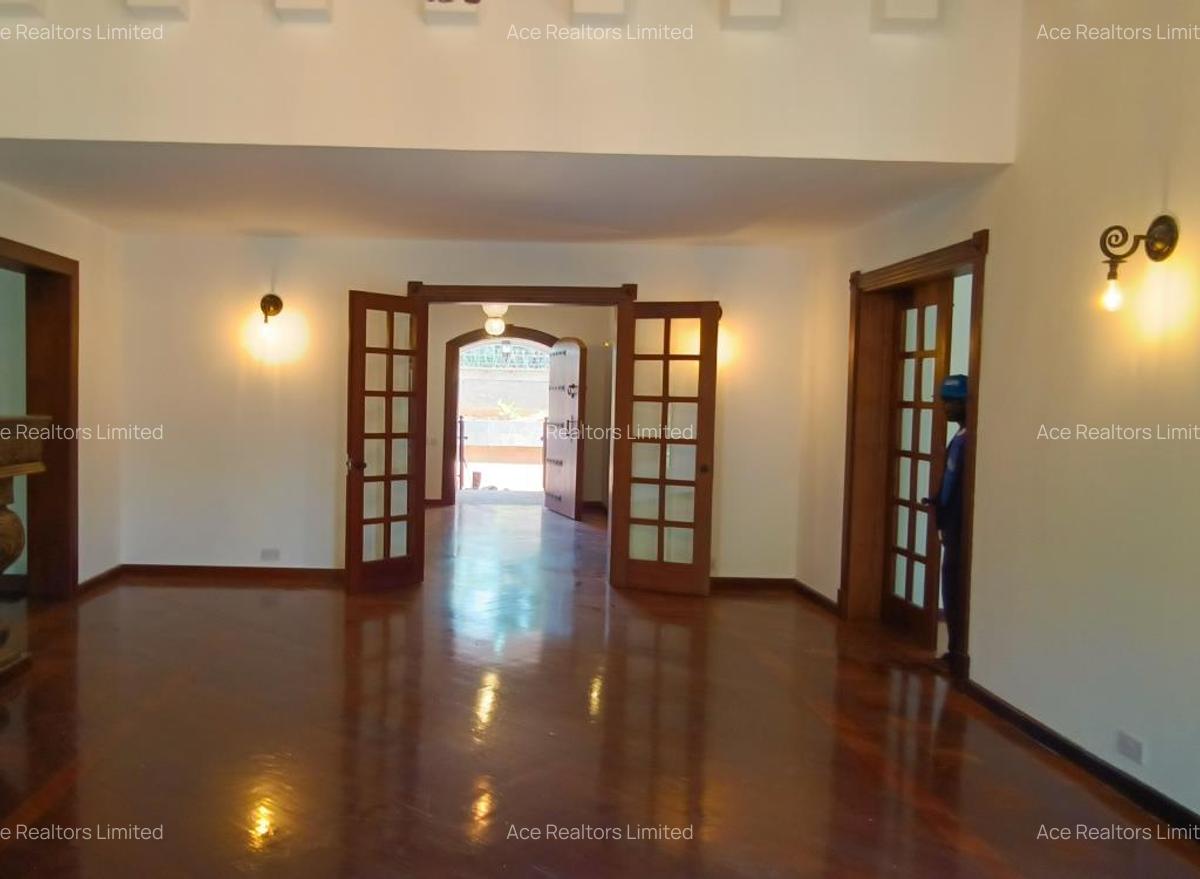 6 Bed House with En Suite at Kitisuru - 8