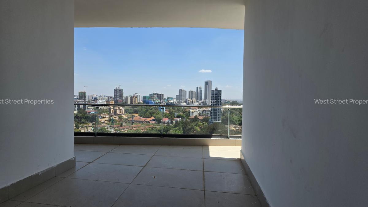 4 Bed Apartment with En Suite at Riverside Drive - 7