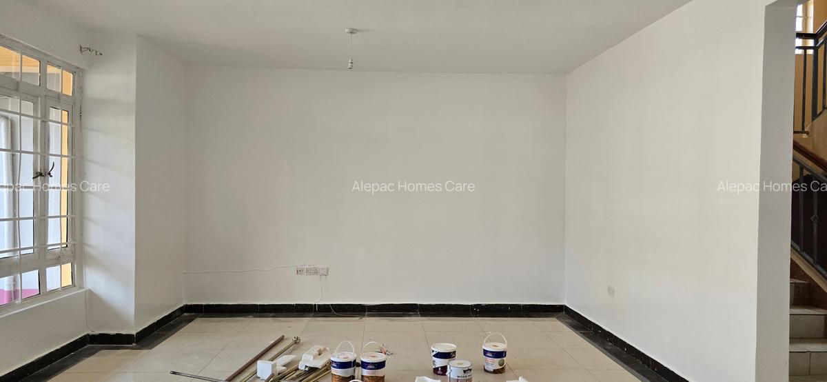 4 Bed House with Walk In Closet at Varsityville - 5