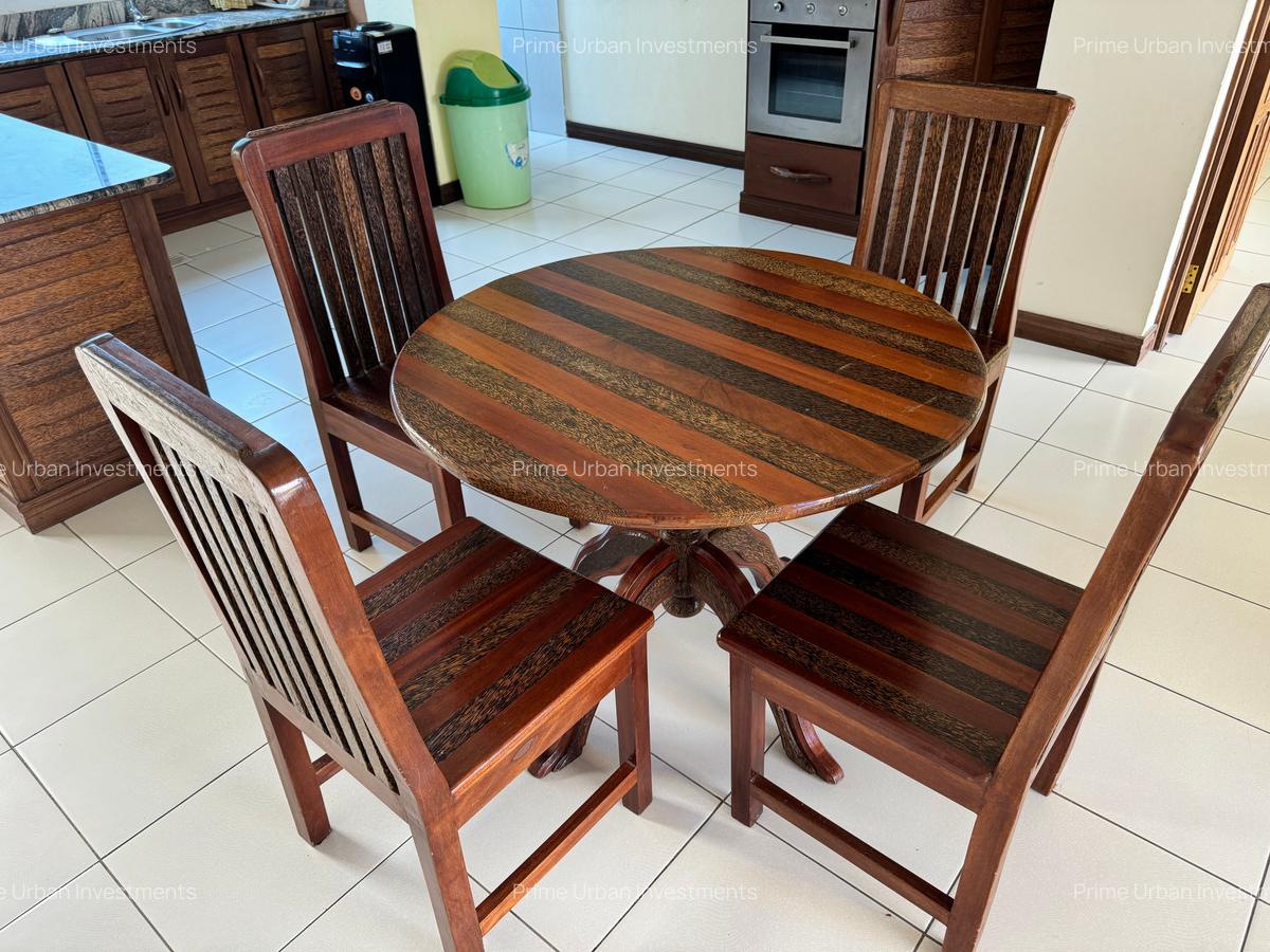 Serviced 2 Bed Apartment with En Suite in Nyali Area - 13