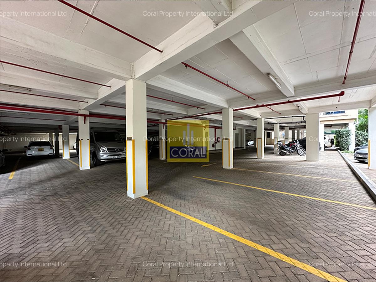 2,399 ft² Office in Riverside - 15