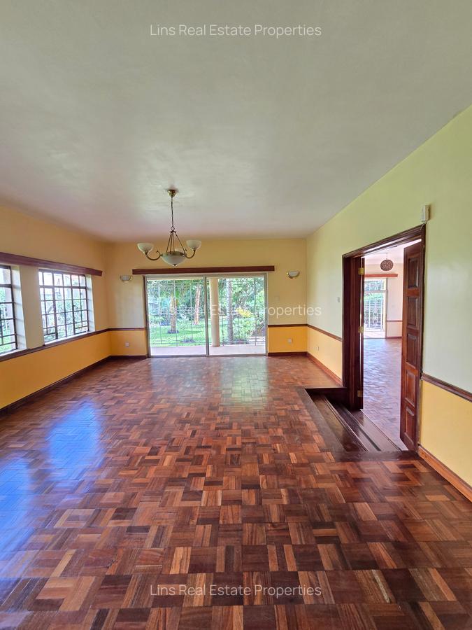 5 Bed House with En Suite in Runda - 19