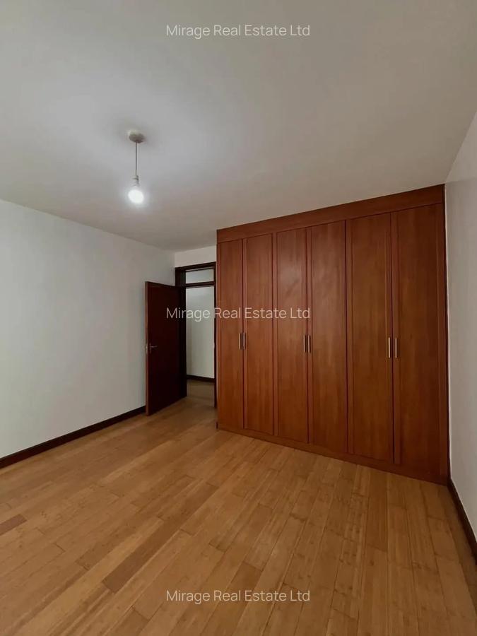 3 Bed Apartment with En Suite in Kilimani - 11