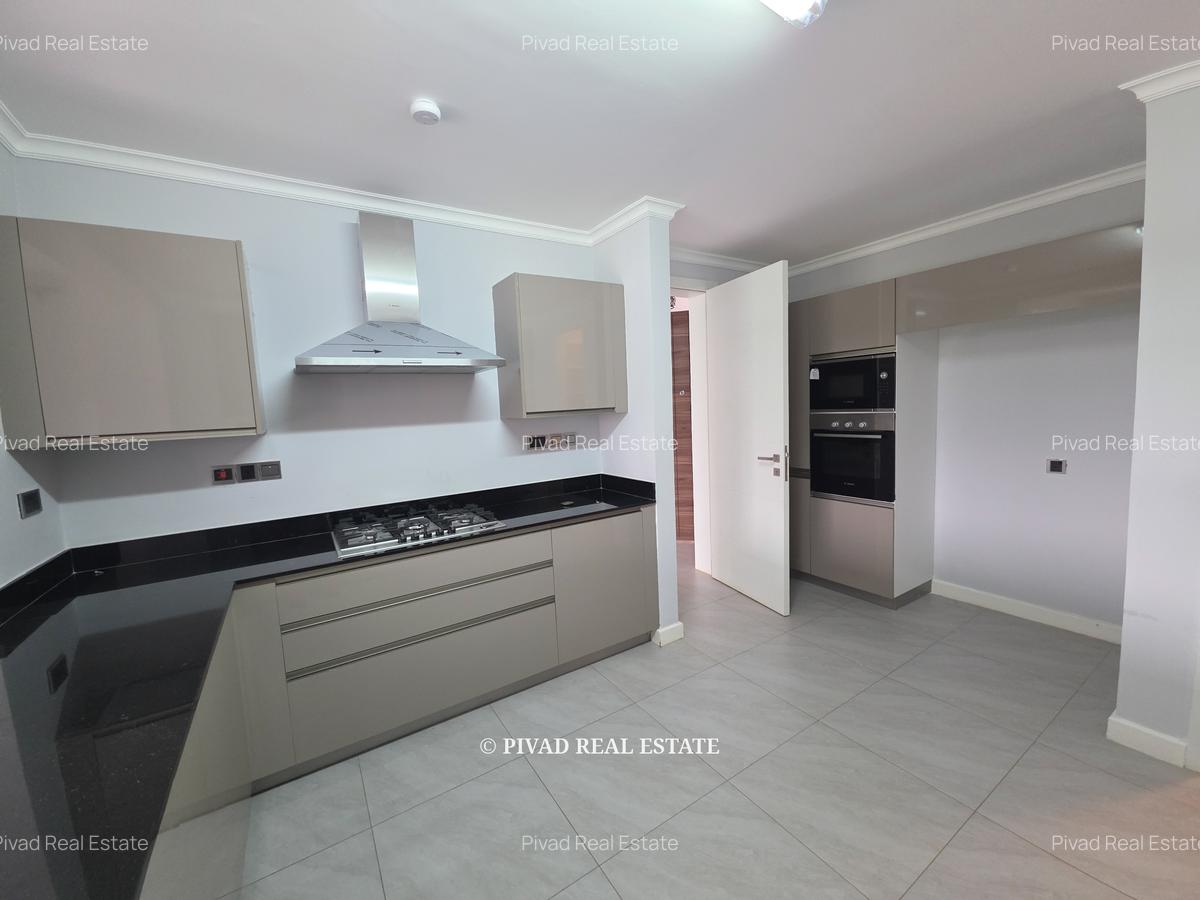 4 Bed Townhouse with Swimming Pool in Runda - 2